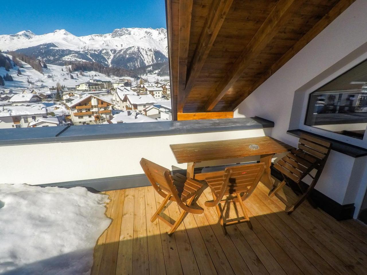 Collina Hotel Garni 나우더스 외부 사진