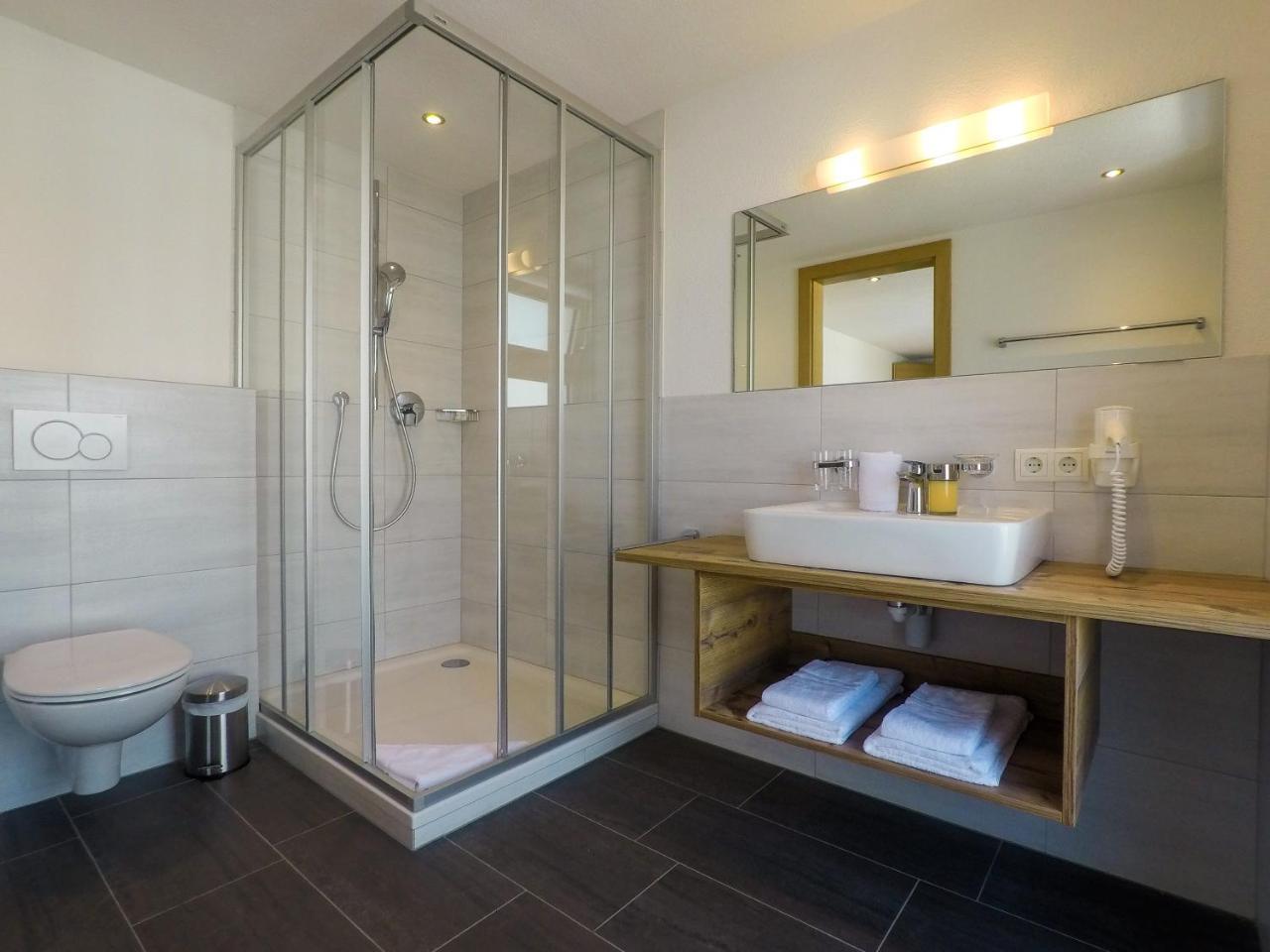 Collina Hotel Garni 나우더스 외부 사진