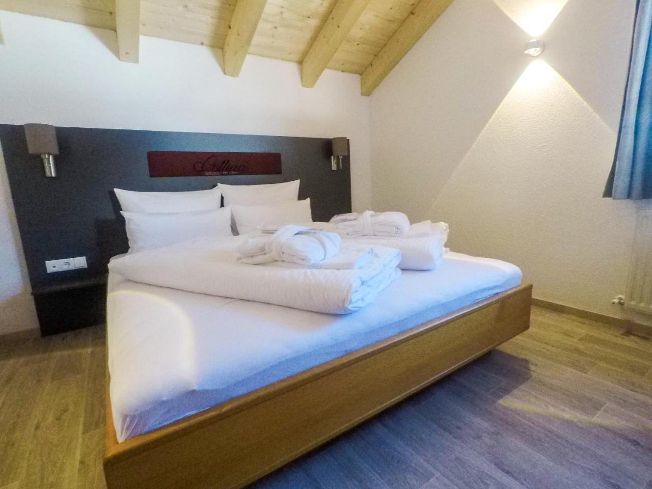 Collina Hotel Garni 나우더스 외부 사진