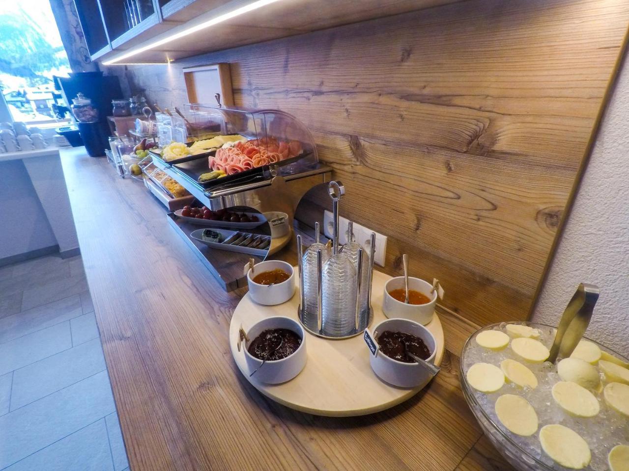 Collina Hotel Garni 나우더스 외부 사진